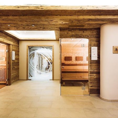 Aktiv & Vitalhotel Bergcristall Neustift im Stubaital Bagian luar foto