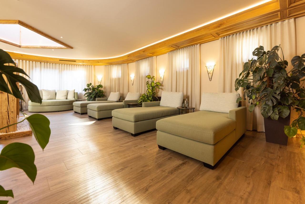 Aktiv & Vitalhotel Bergcristall Neustift im Stubaital Bagian luar foto